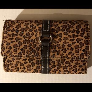 Cheetah print tri-fold wallet
